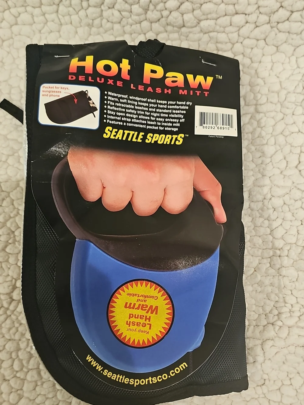 Seattle Sports Hot Paw Deluxe Leash Dash Mitt in Blue and Black